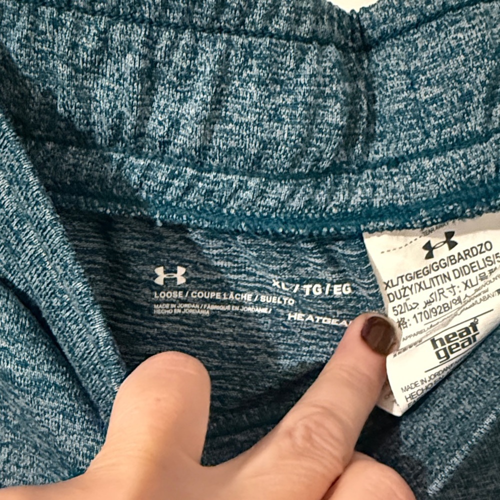 Under Armour Heathered Teal Loose Fit Heat Gear, Size XL - Picture 2 of 7